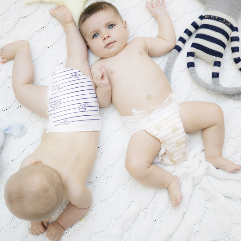 Couche pour bébé : pourquoi trouve-t-on tant de substances toxiques ? -  Parole de mamans
