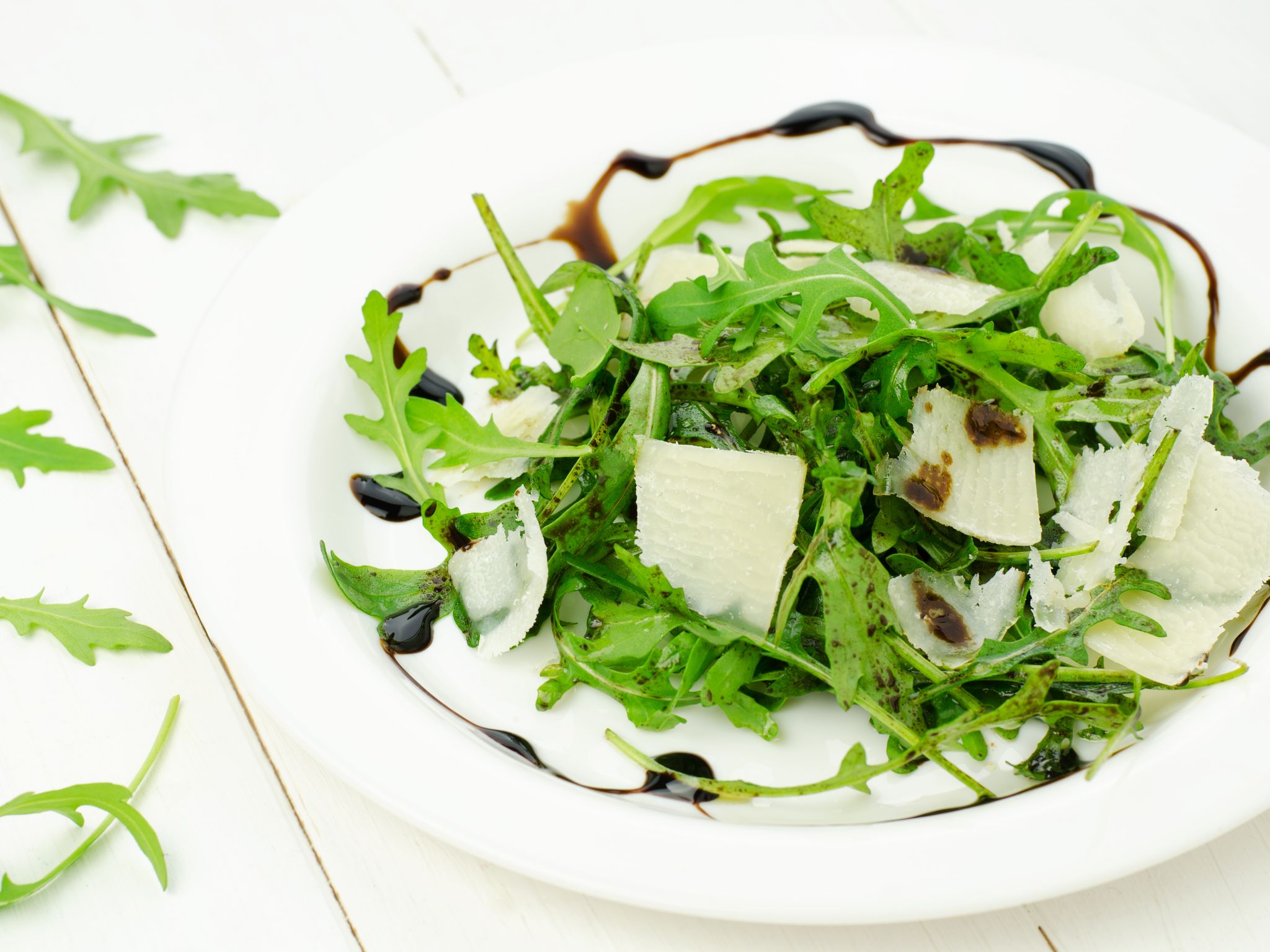 Salade De Roquette Au Parmesan Et Pignons Recette De Salade De