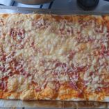 Pizza Blanche Ma Fa On Lardons Et Fromages Recette De Pizza