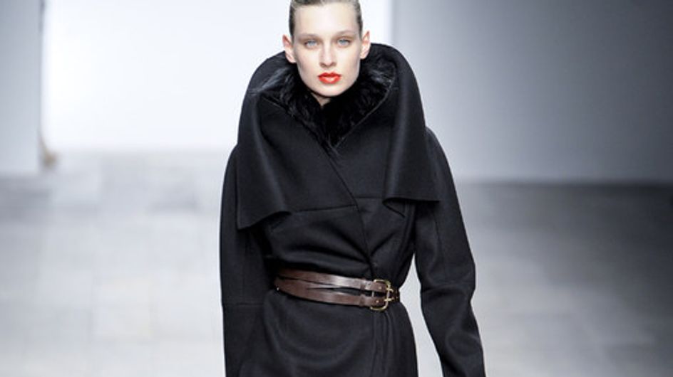 Amanda Wakeley LFW a/w 2011 catwalk photos | London Fashion Week 2011
