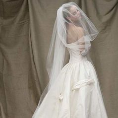 Brautkleid bleibt Brautkleid: Die 300 schönsten Hochzeitskleider