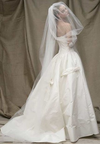 Hochzeitskleid von Acquachiara