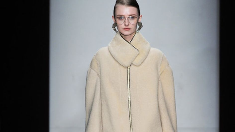 Véronique Leroy: Fashion Week Paris Prêt-à-Porter HW 2011