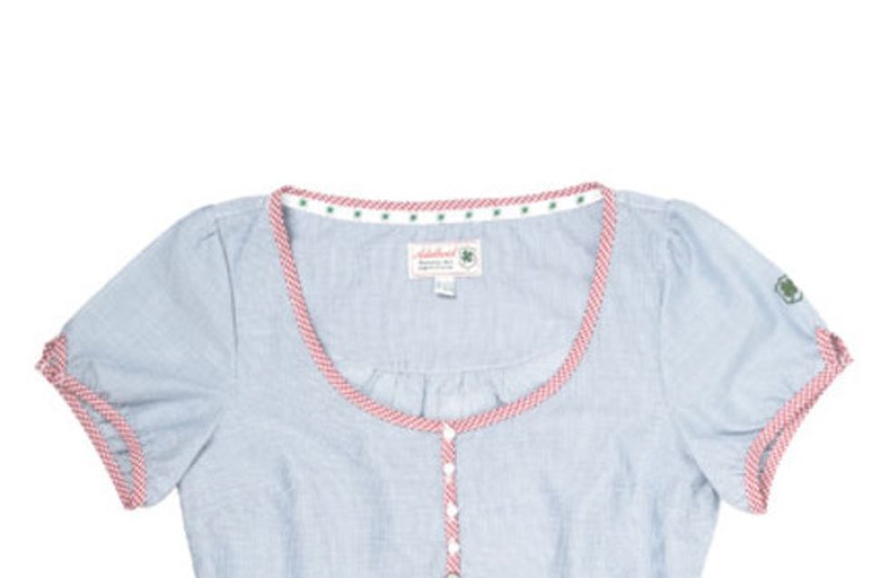 Sommermode im Marine-Look