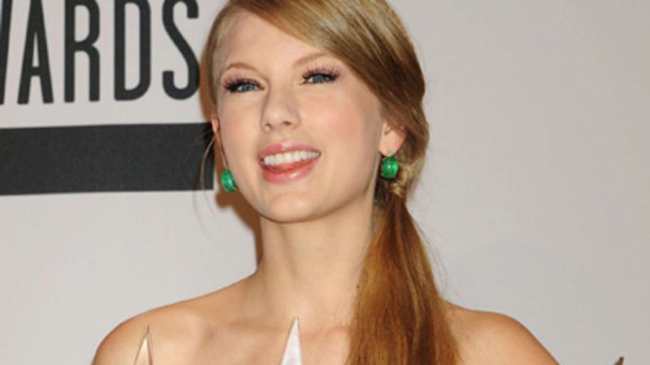 Es glitzert & funkelt: Die Star-Looks bei den American Music Awards 2011