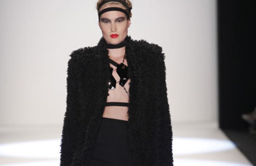 Markante Weiblichkeit: Irina Schrotter bei der Mercedes-Benz Fashion Week Berlin