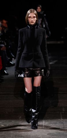 Givenchy - Paris Fashion Week Otoño Invierno 2012