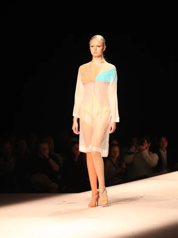 Fashion show: Modeacademie Antwerpen 2012