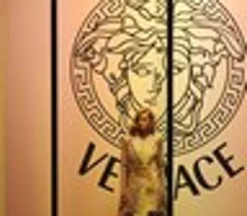 Versace abre la Alta Costura de París