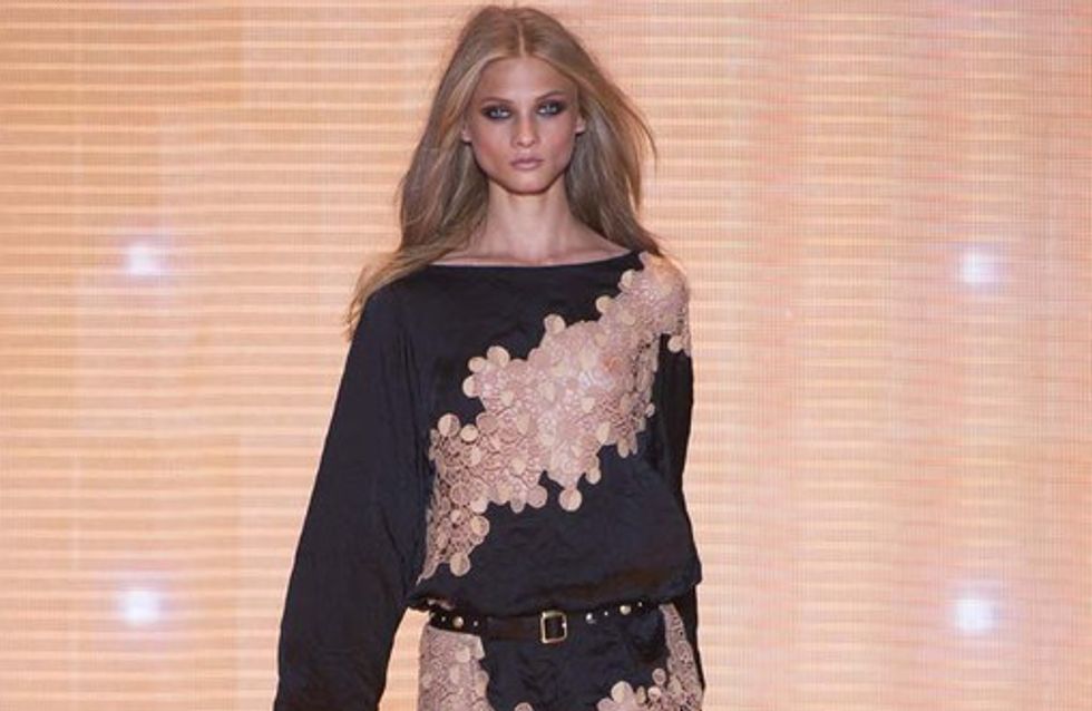 Sexy Beinschlitze! Versace zeigt Traumroben in Mailand