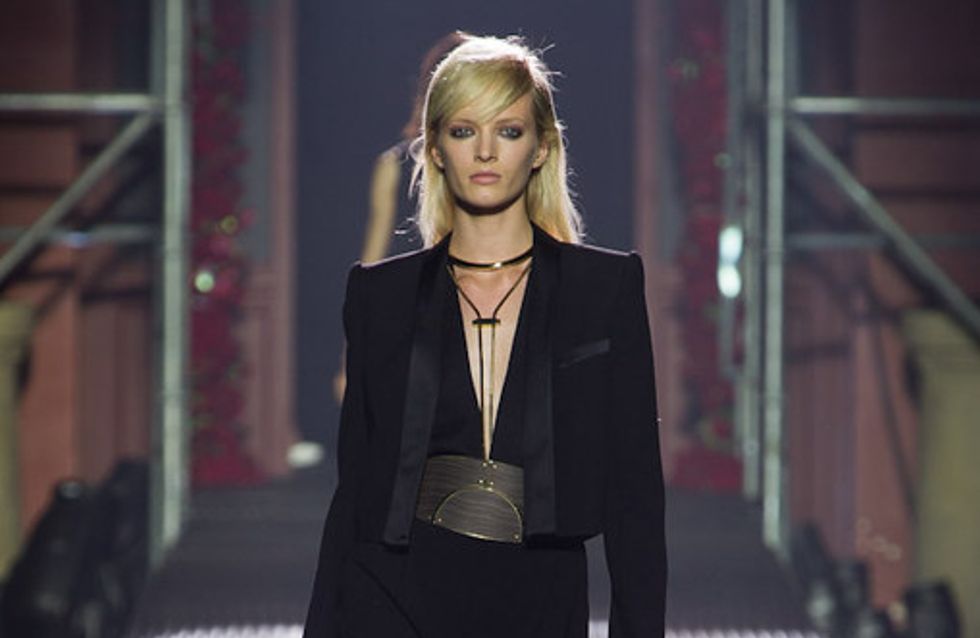 Grafische Strenge mit opulenten Details: Lanvin präsentiert in Paris