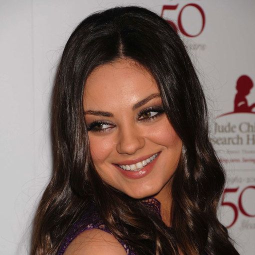 mila kunis purple smokey eye