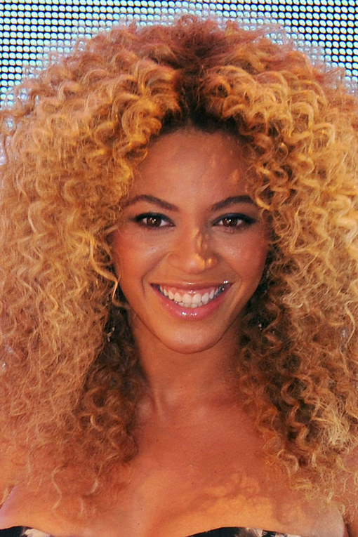 Celebrities with curly hair: A-list Girls with curls