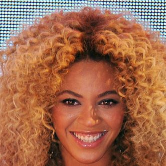 10 Celebs with Gorgeous Natural Curls Curly Hairstyle Ideas for Women   Hairstyles Weekly