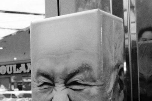 Buzón enfadado - 60 ejemplos de packaging divertido y original