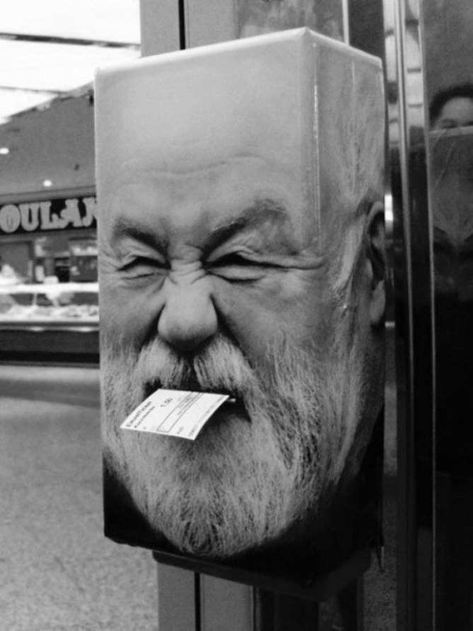 Buzón enfadado - 60 ejemplos de packaging divertido y original