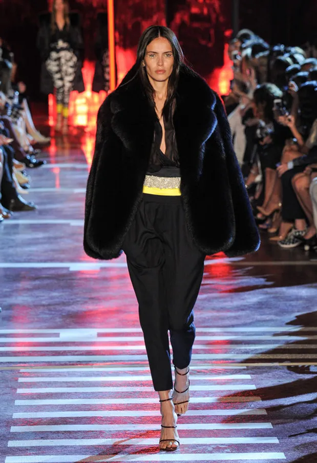 Modeshow Alexandre Vauthier Haute Couture Herfst-Winter 2014/2015 Parijs