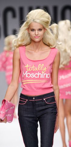 Les Barbie girls de Moschino