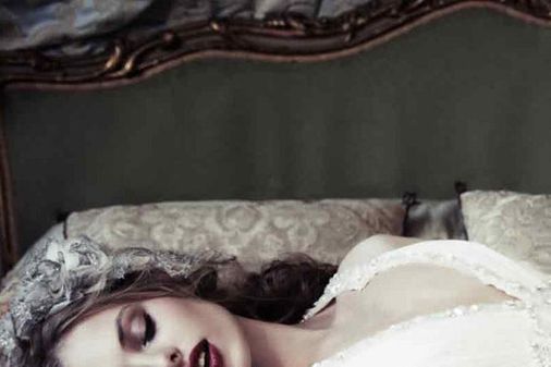 Sinnlich und wunderschön: Traumhafte Hochzeitskleider 2015