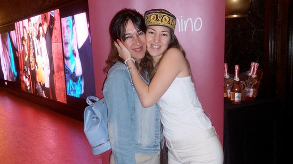 enfemenino celebra el Día de la Madre en Platea