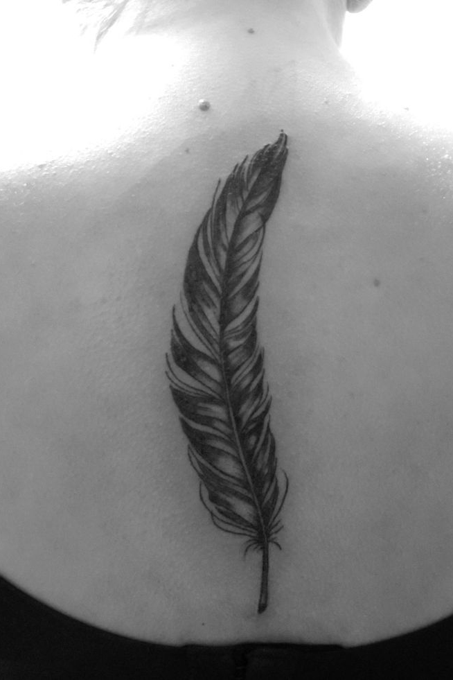 Tatouage Plume 50 Idees De Tatouages De Plumes