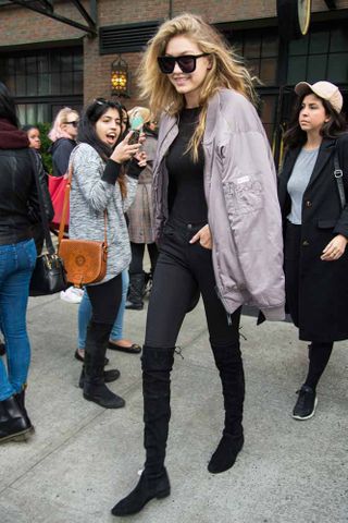 Cómo arrasar en streetstyle por Gigi Hadid