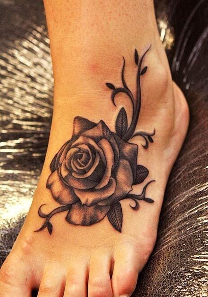 Tatuajes para pies: los diseños que te acompañarán en todos tus pasos