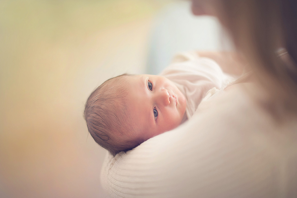 Bebe A 4 Semaines 1er Mois De Bebe Sante De La Maman