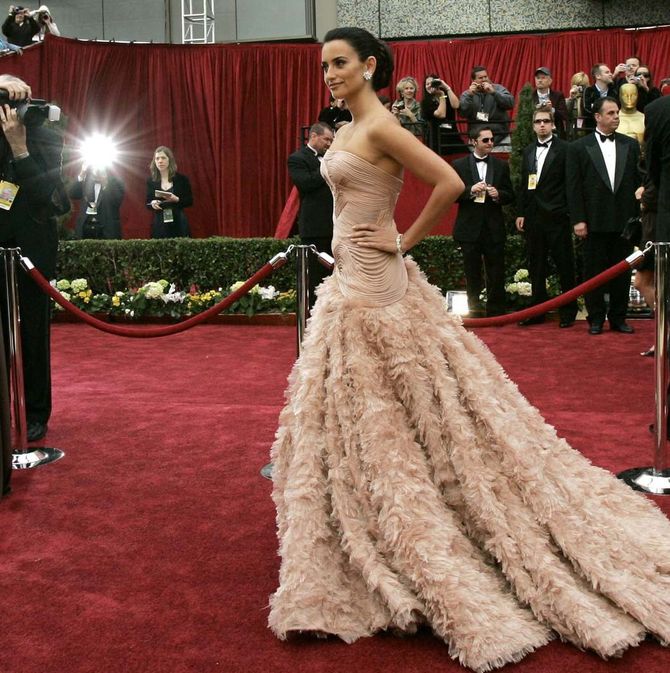 En la imagen, Penélope Cruz, vestida de Versace en 2007