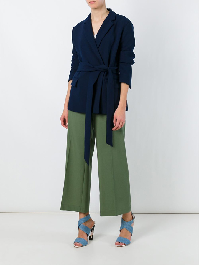 Abbigliamento per una laurea: i vestiti da indossare per essere al top!