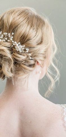 Accessori per capelli da sposa: le idee più eleganti e chic per essere perfetta!