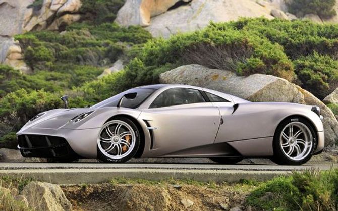 Los coches de lujo más populares de Pinterest