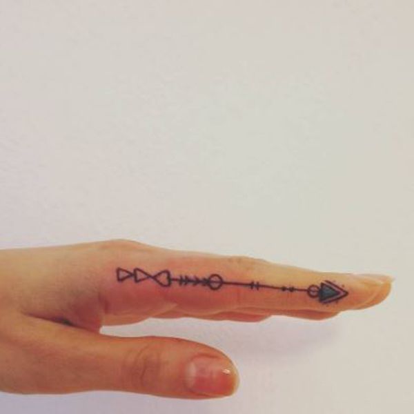 Tatouage Fleche 50 Idees De Tatouages Qui Nous Font Craquer
