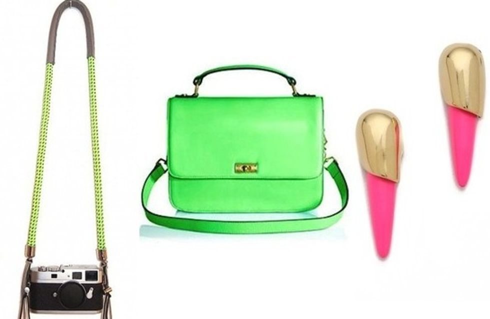 Acessórios neon perfeitos para o verão