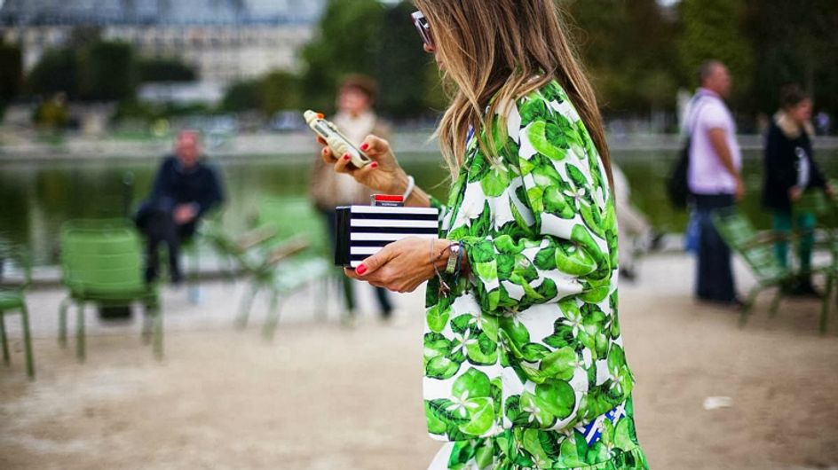 É Greenery que te quero ver! Looks com a cor do ano