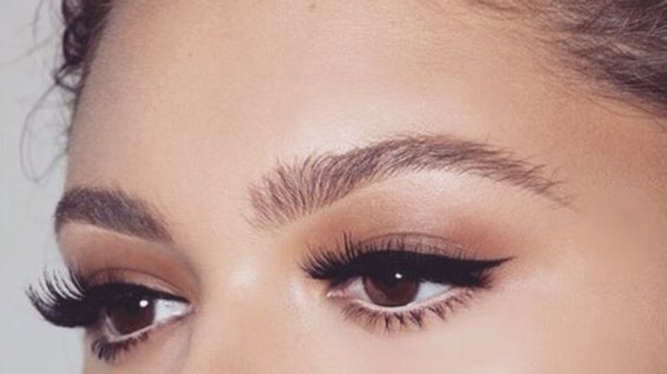 O batom aqui é neutro – e o look fica deuso, tá?