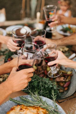Os pratos ideias para cada tipo de vinho