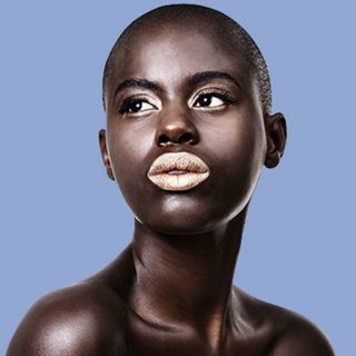Trend alert: batom metálico!