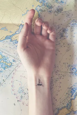 Tatuaje mar pequeño