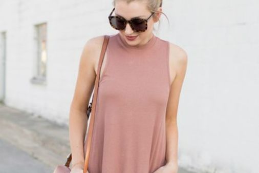 Decote high neck