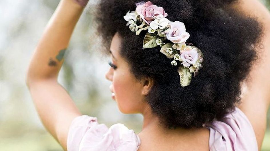 Noivas crespas e cacheadas que disseram "sim" para o cabelo natural