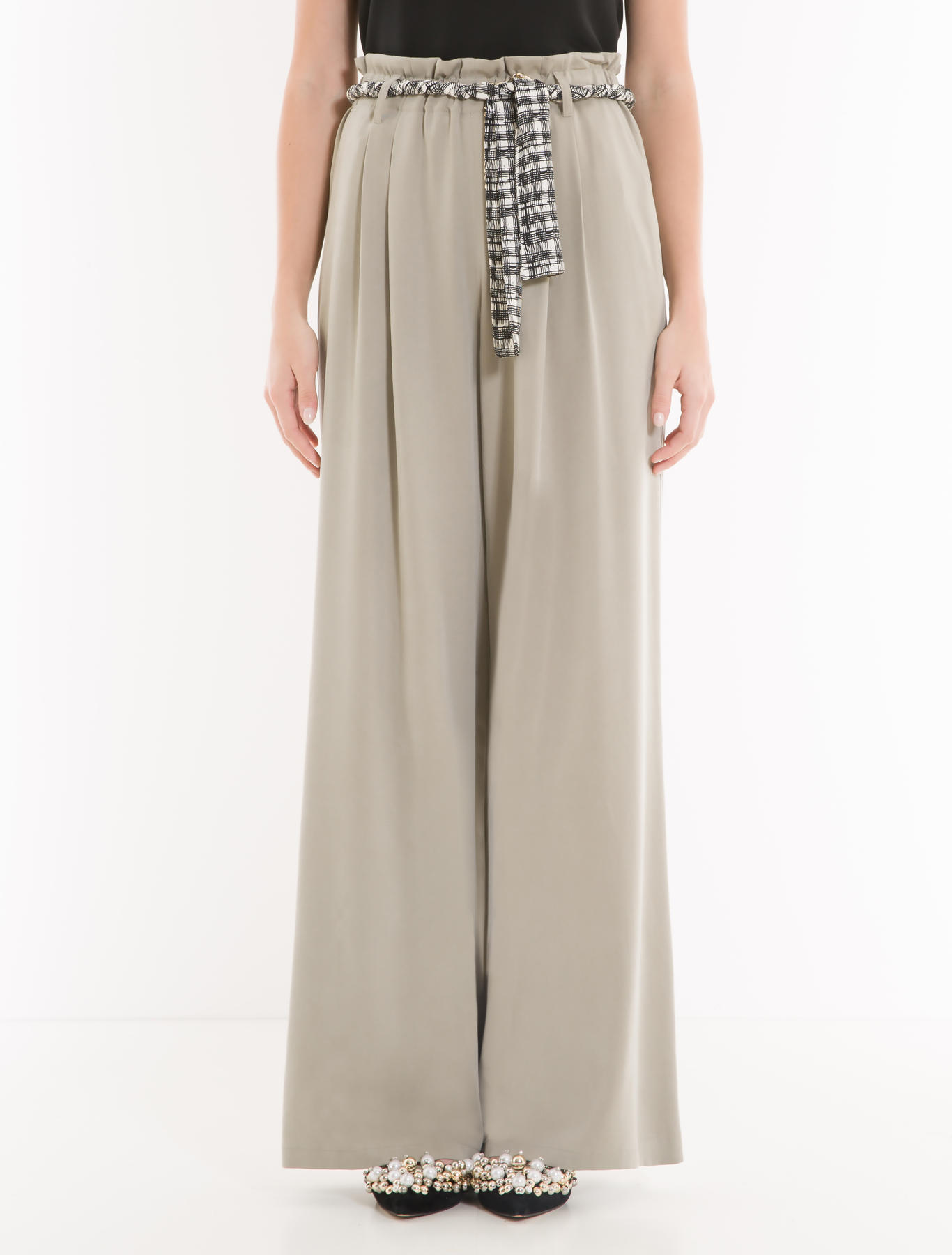 Come abbinare i pantaloni larghi in base al modello che preferite!