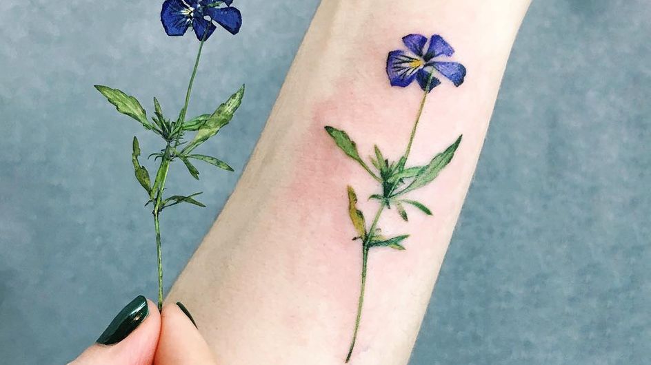 Sternzeichen waren gestern! Jetzt sind Geburtsblumen-Tattoos angesagt!