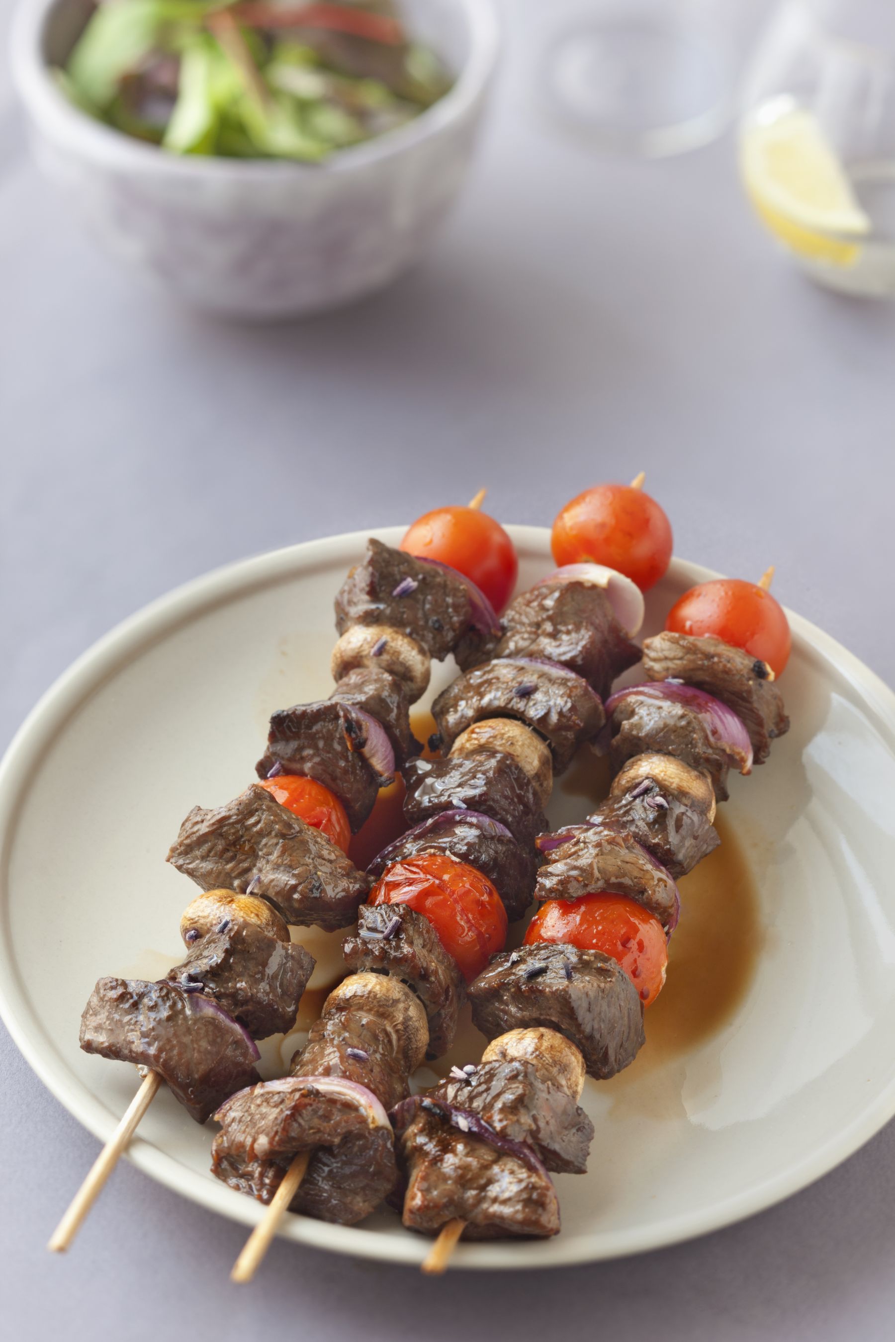 Des brochettes pour mettre le feu au barbecue et à l'apéro