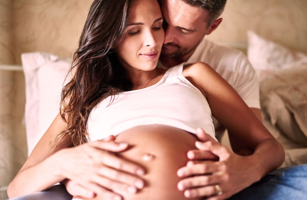 20 posturas para hacer el amor durante el embarazo