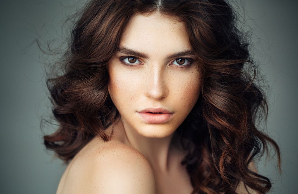 Cómo maquillar los ojos marrones: los mejores looks para resaltar tu mirada