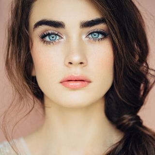 Makeup for blue eyes