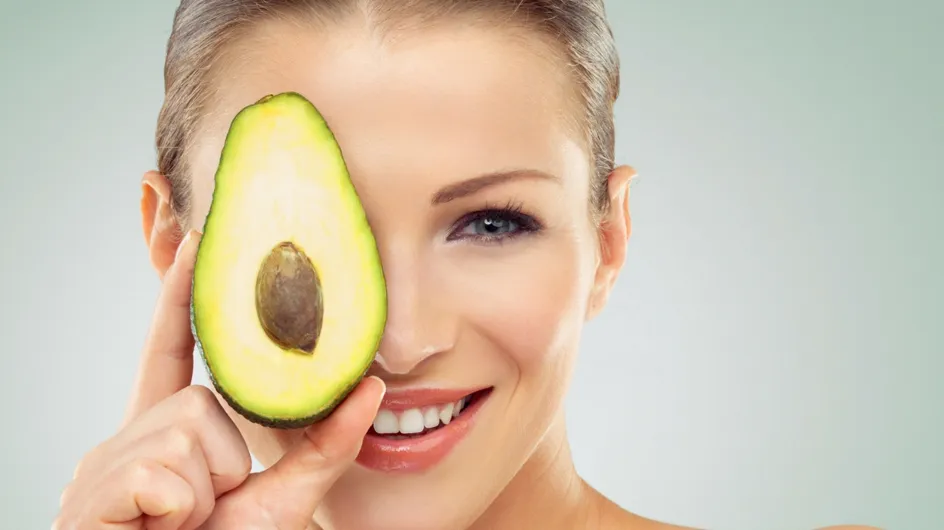 I cibi che fanno bene alla pelle: come migliorare la pelle del viso mangiando!