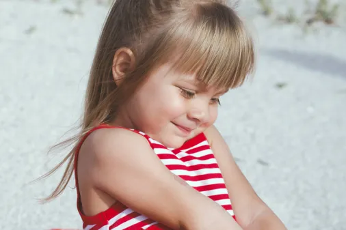 Die schönsten Kinderfrisuren für Jungs & Mädchen