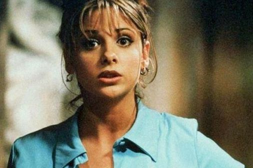 Así han cambiado los protagonistas de las series de los 90